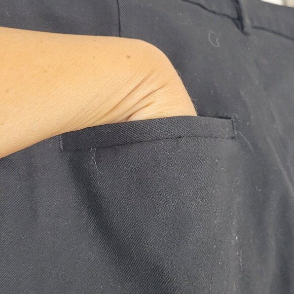 H&M Women's Black Regular Fit Straight Leg Business Casual Dress Pant Size 2 - Picture 7 of 16